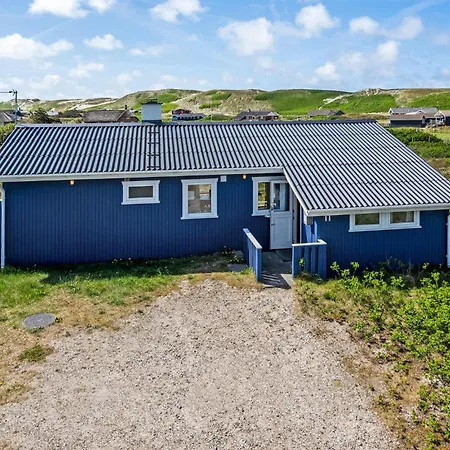 Lystlund Holiday home